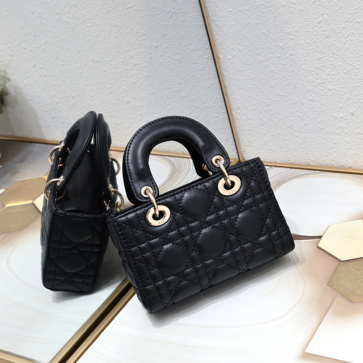 Chic & Stylish Bags