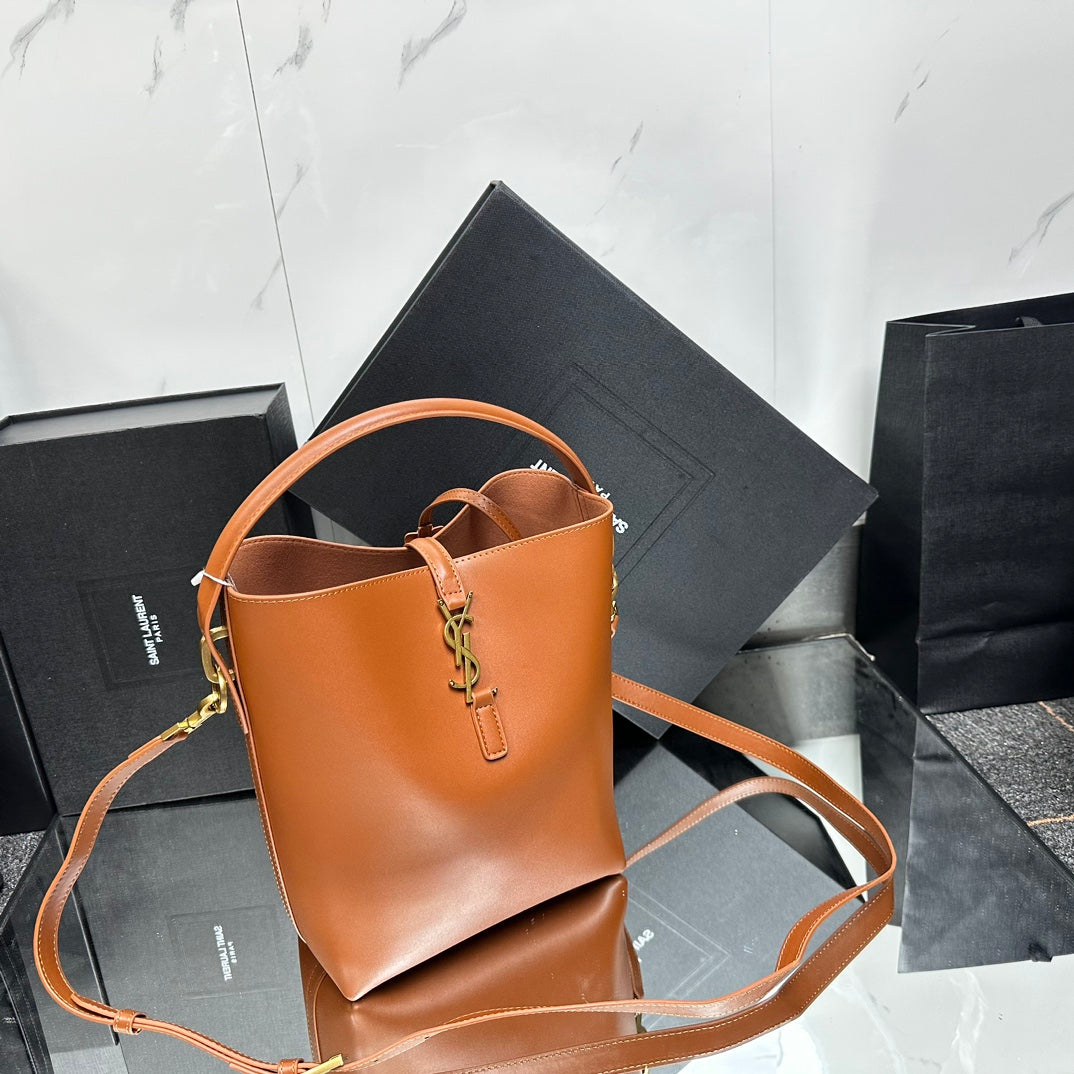 Chic & Stylish Bags