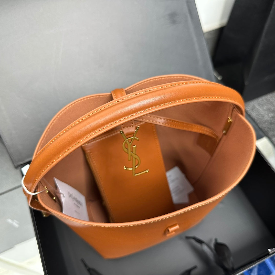 Chic & Stylish Bags