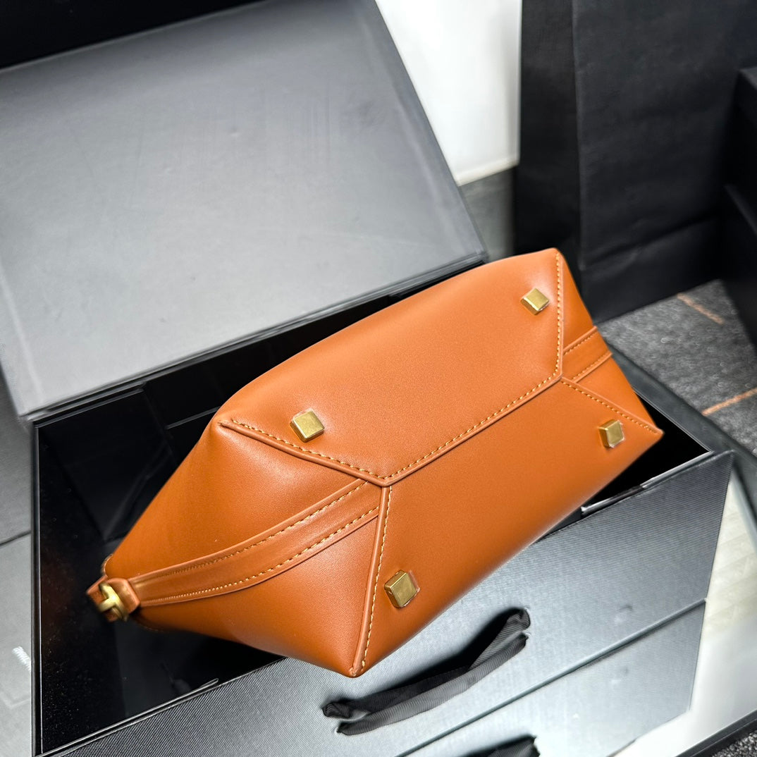 Chic & Stylish Bags