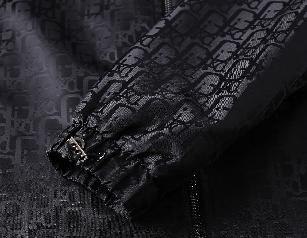 MINIMALIST STREET STYLE