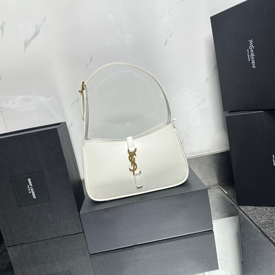 Chic & Stylish Bags