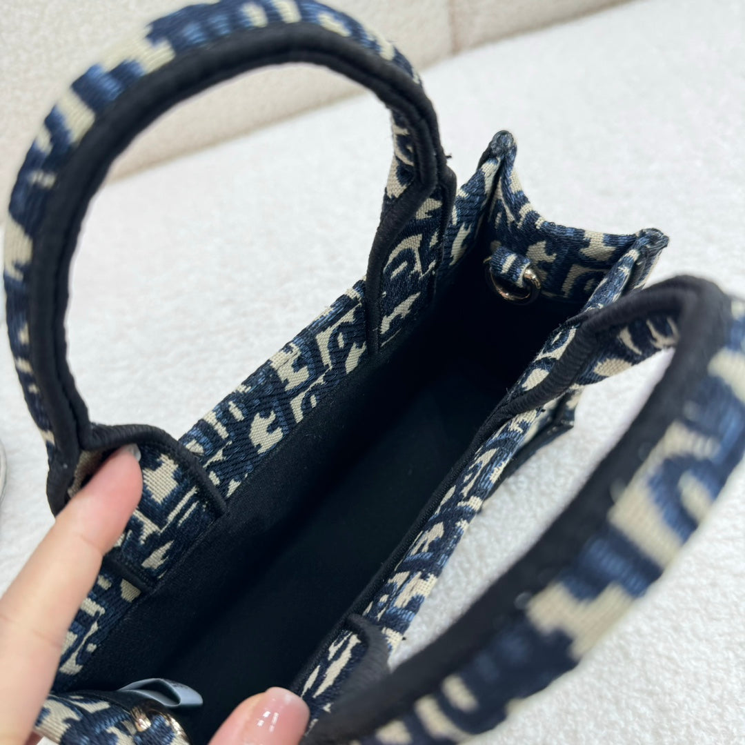 Chic & Stylish Bags