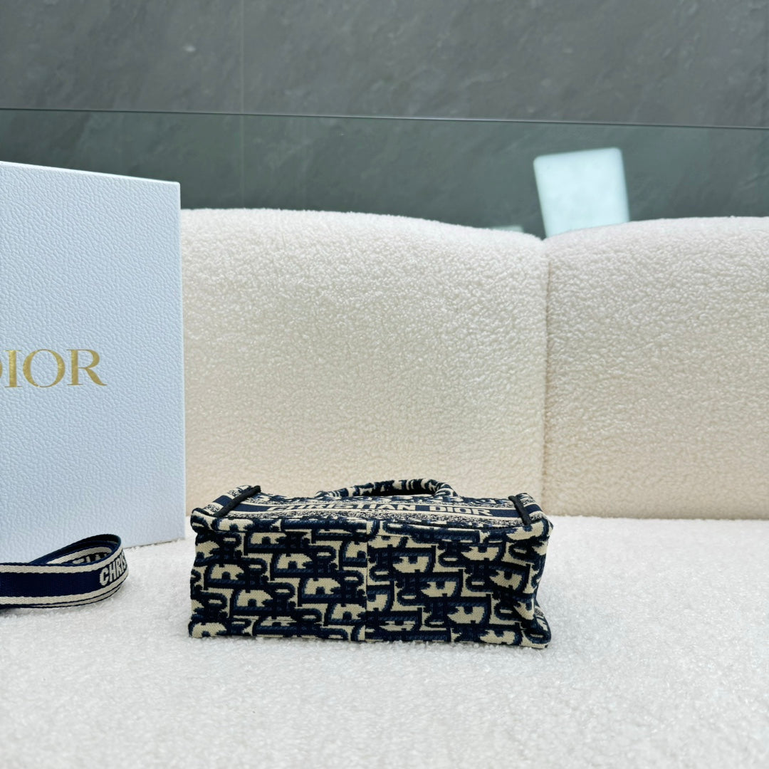 Chic & Stylish Bags