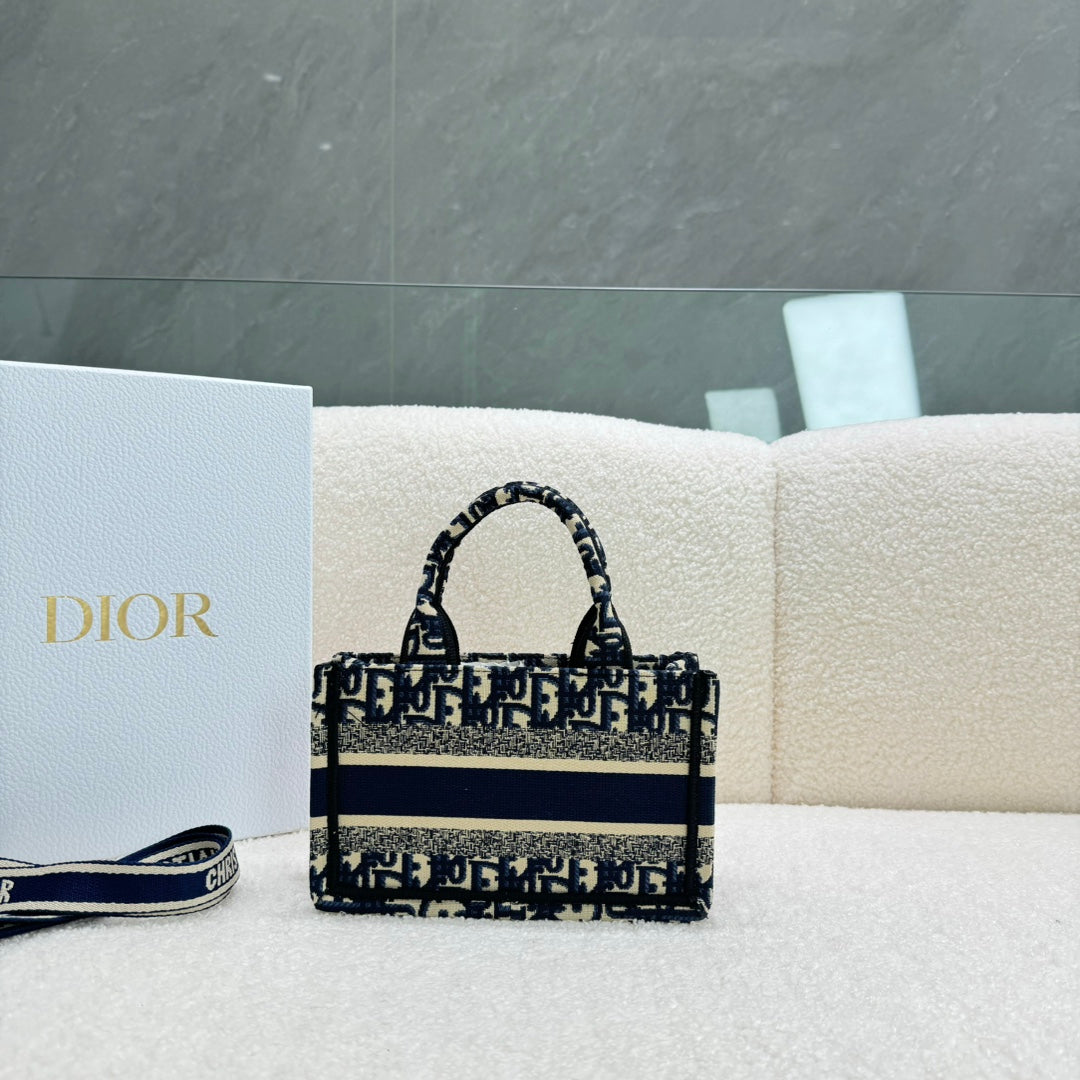 Chic & Stylish Bags