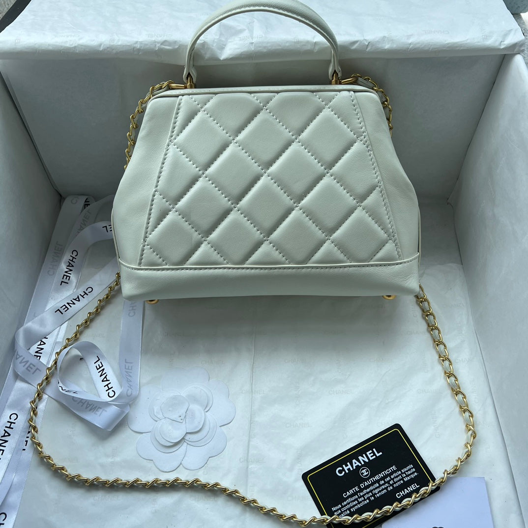 Chic & Stylish Bags