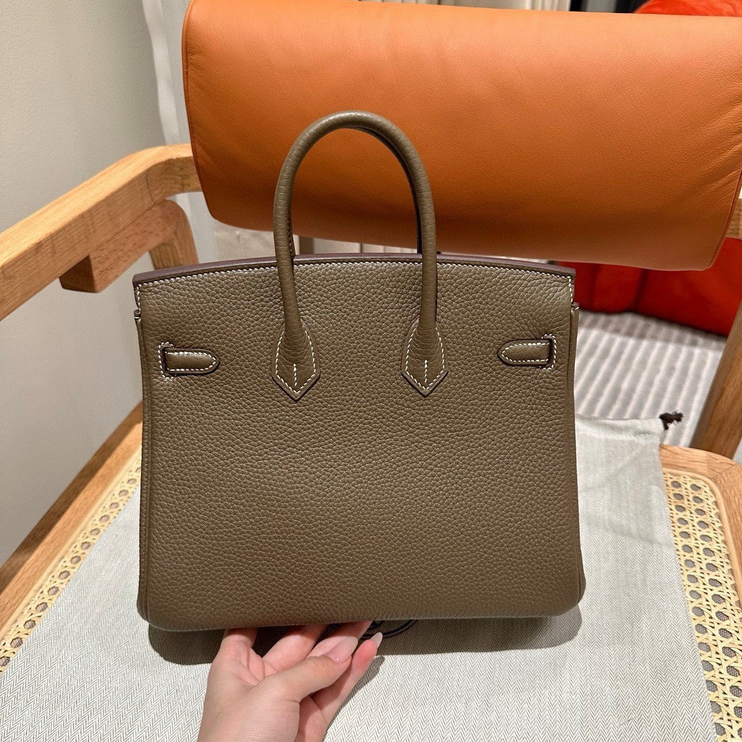 Chic & Stylish Bags