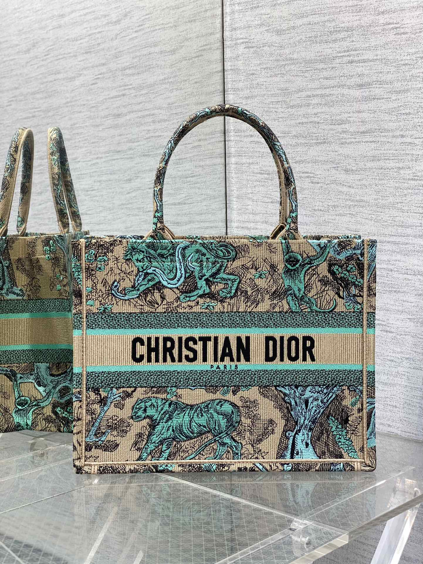 Chic & Stylish Bags