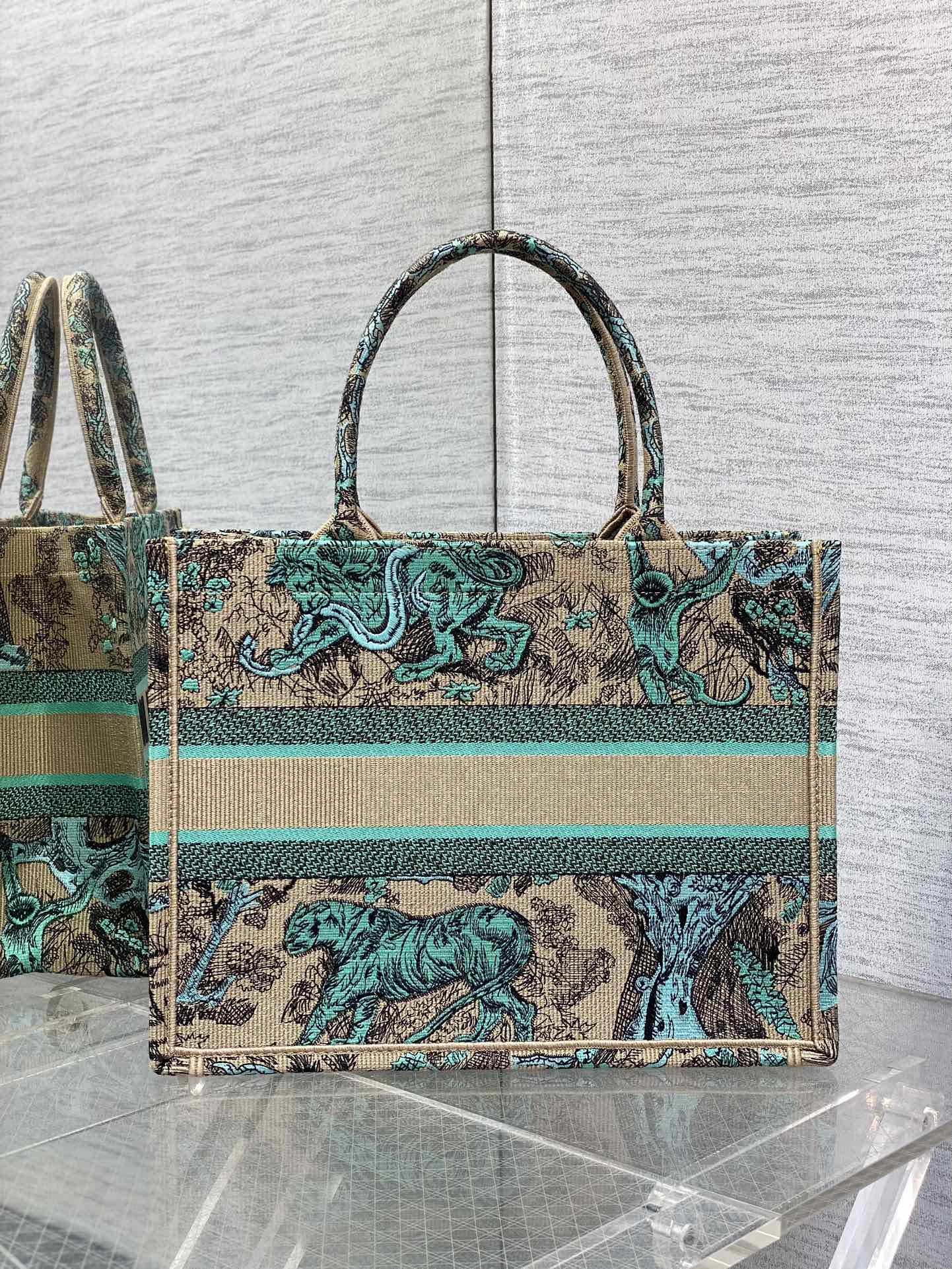 Chic & Stylish Bags