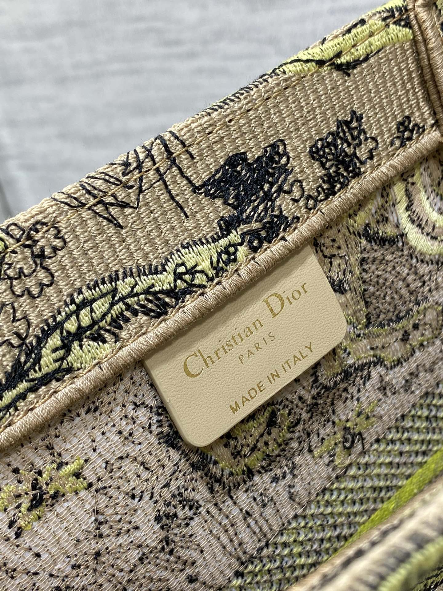 Chic & Stylish Bags