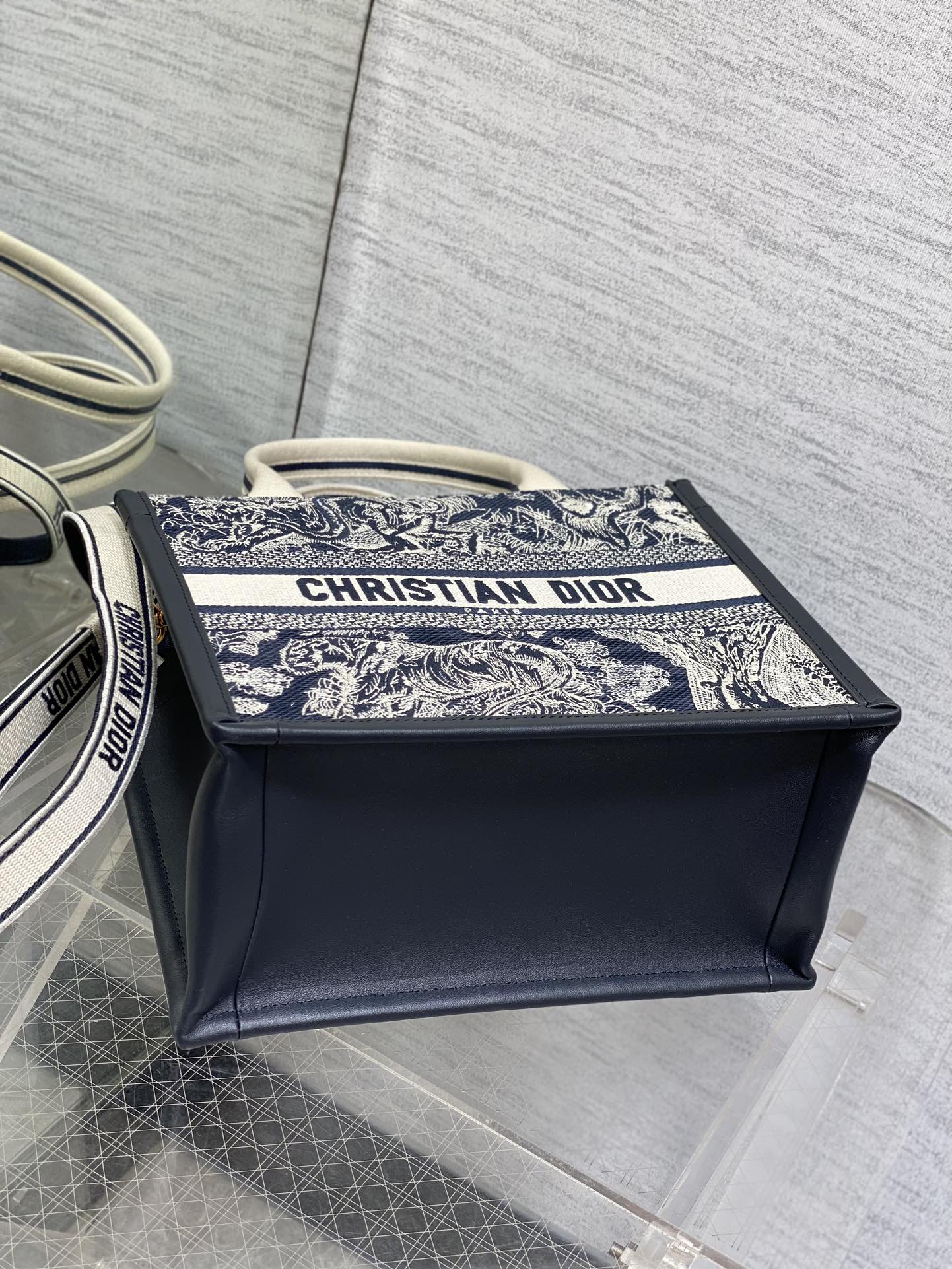 Chic & Stylish Bags