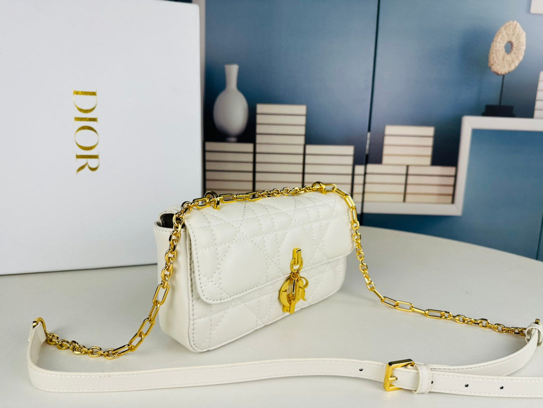 Chic & Stylish Bags