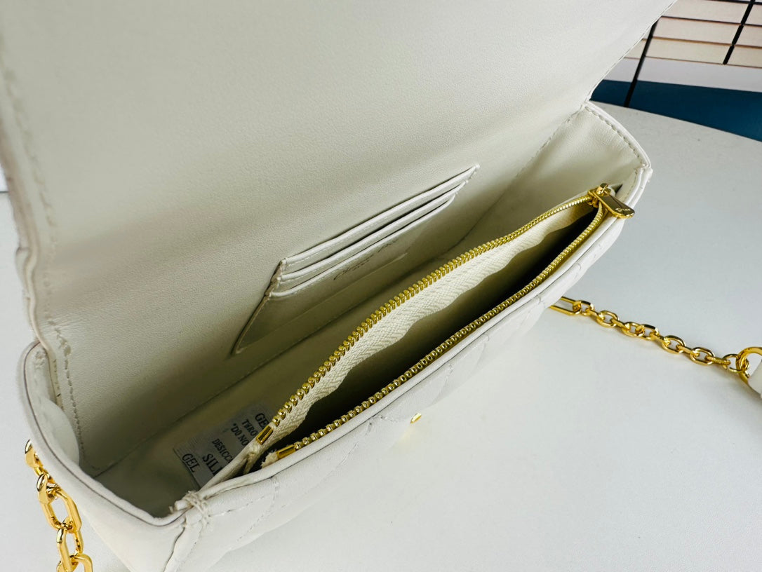 Chic & Stylish Bags