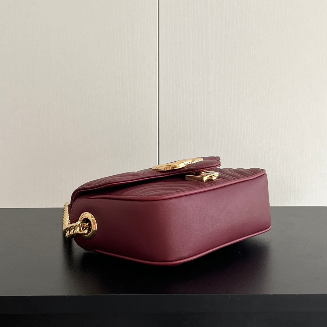 Chic & Stylish Bags