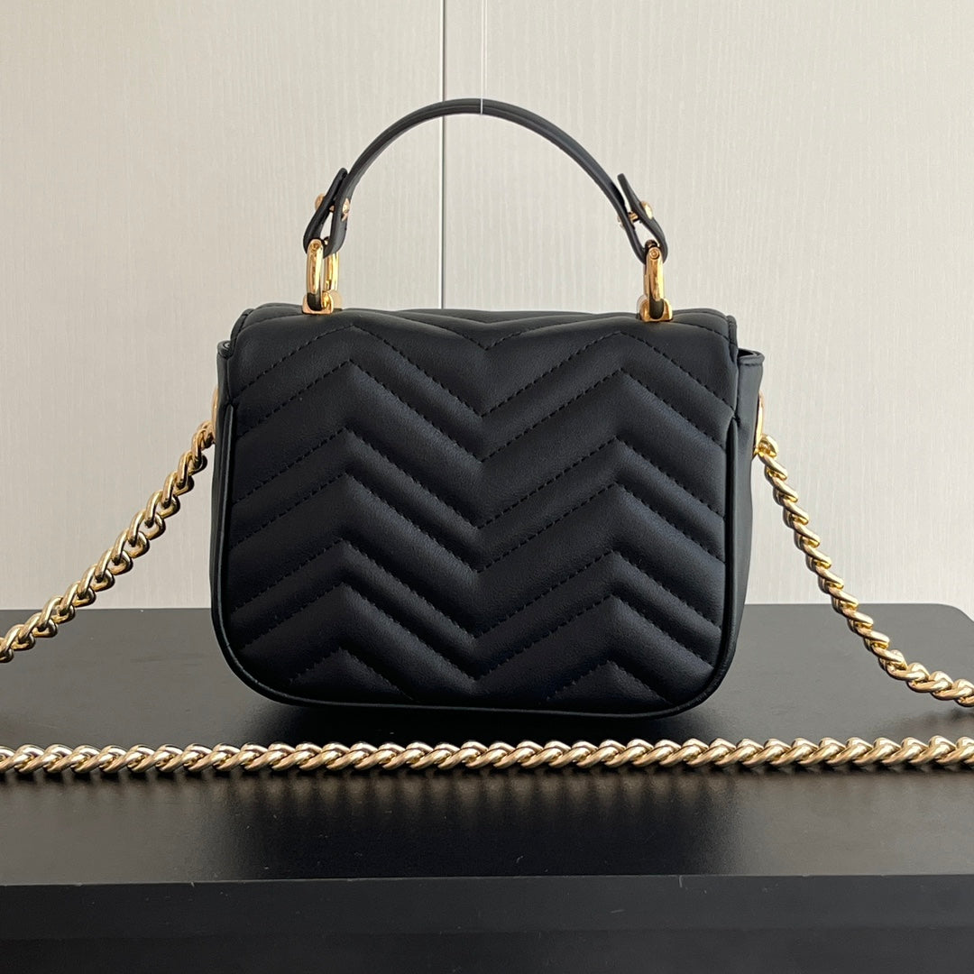 Chic & Stylish Bags