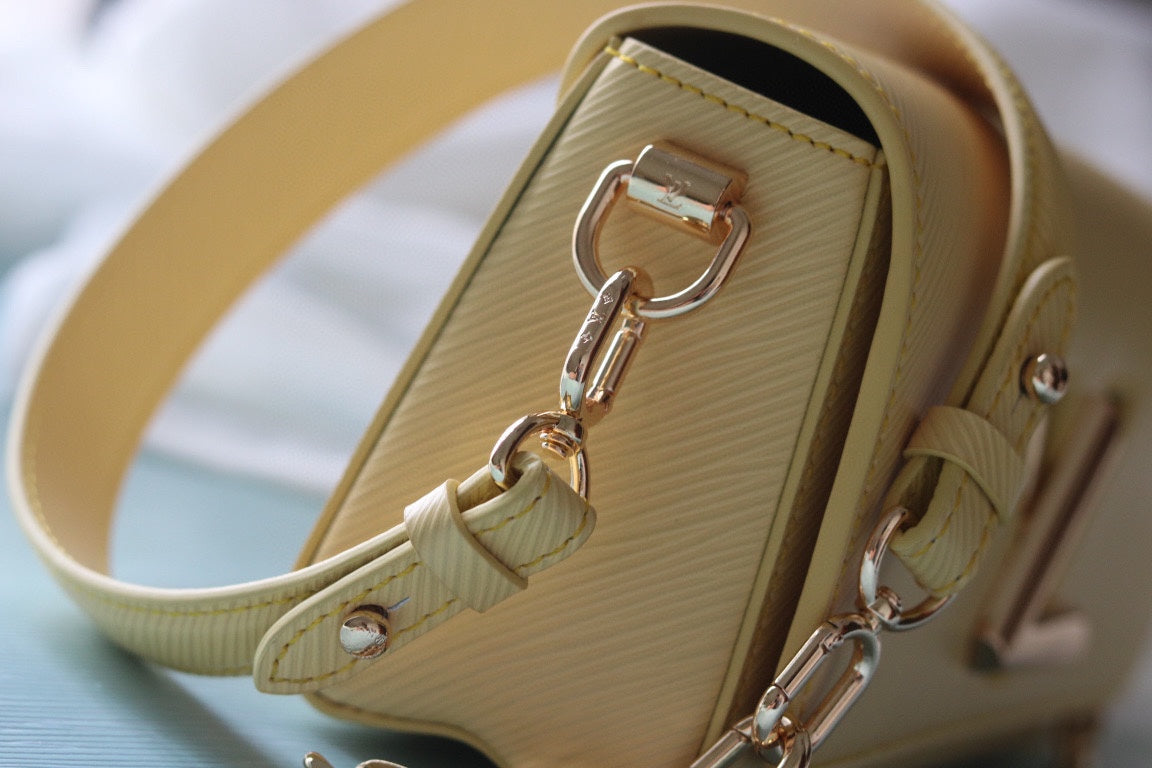 Chic & Stylish Bags
