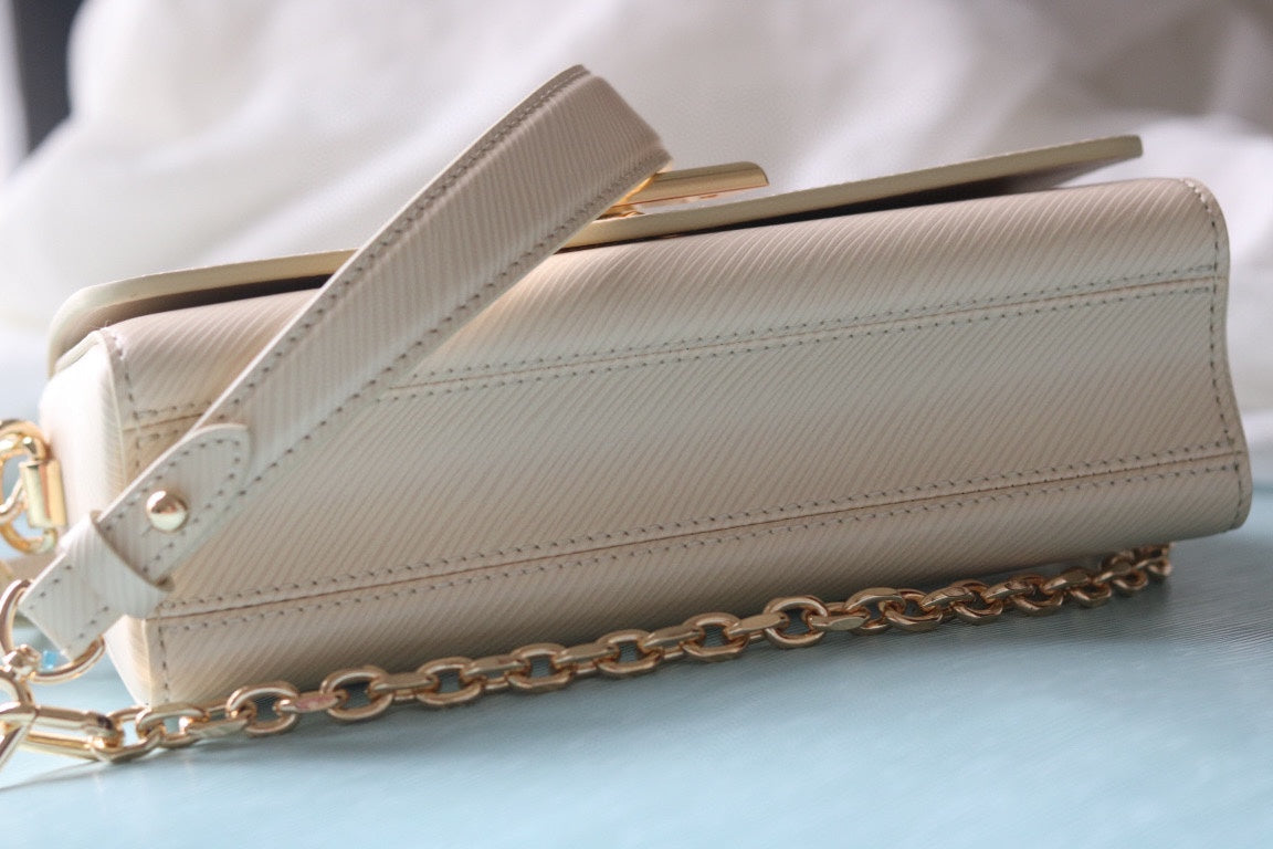 Chic & Stylish Bags