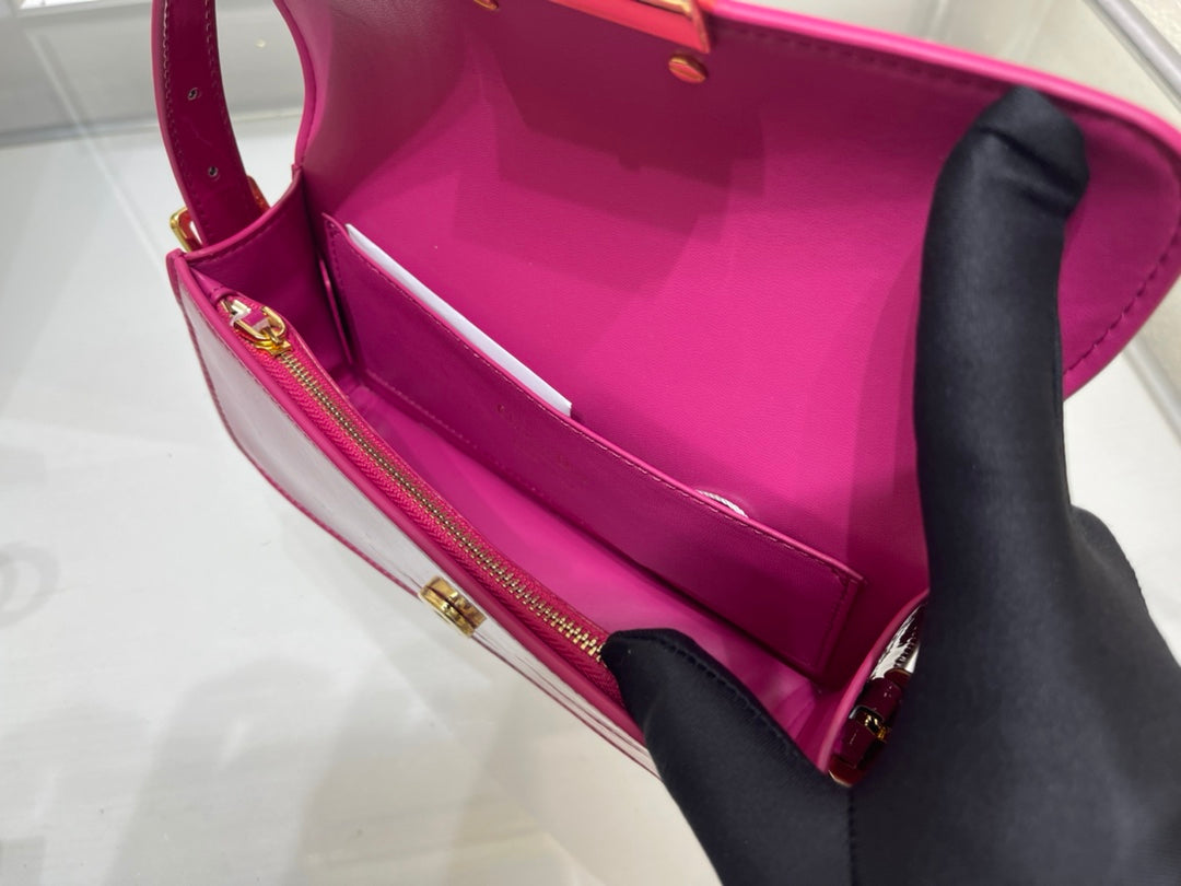 Chic & Stylish Bags