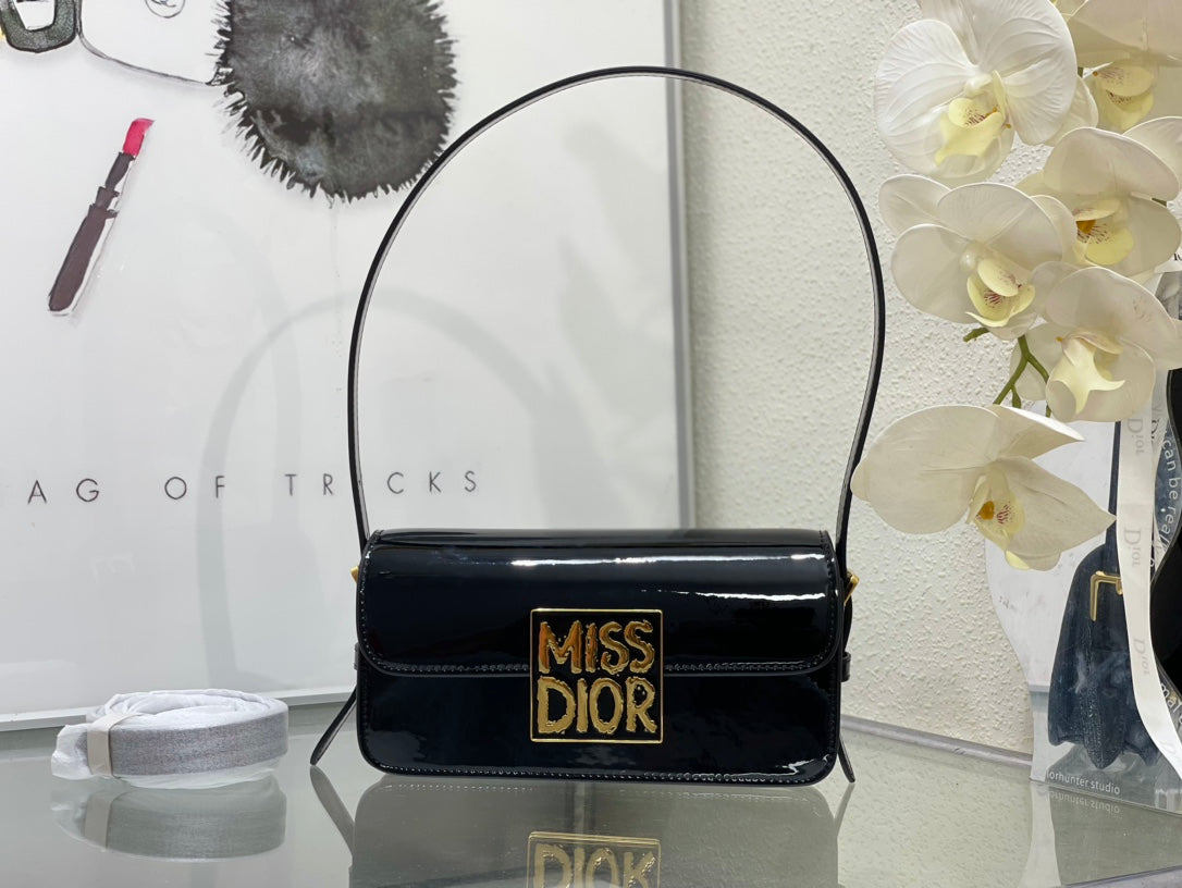 Chic & Stylish Bags