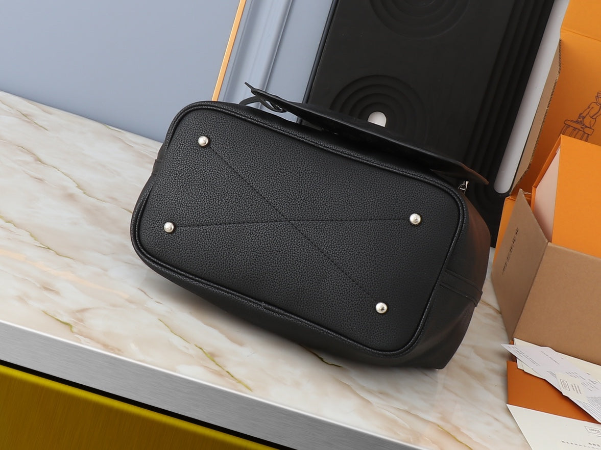 Chic & Stylish Bags