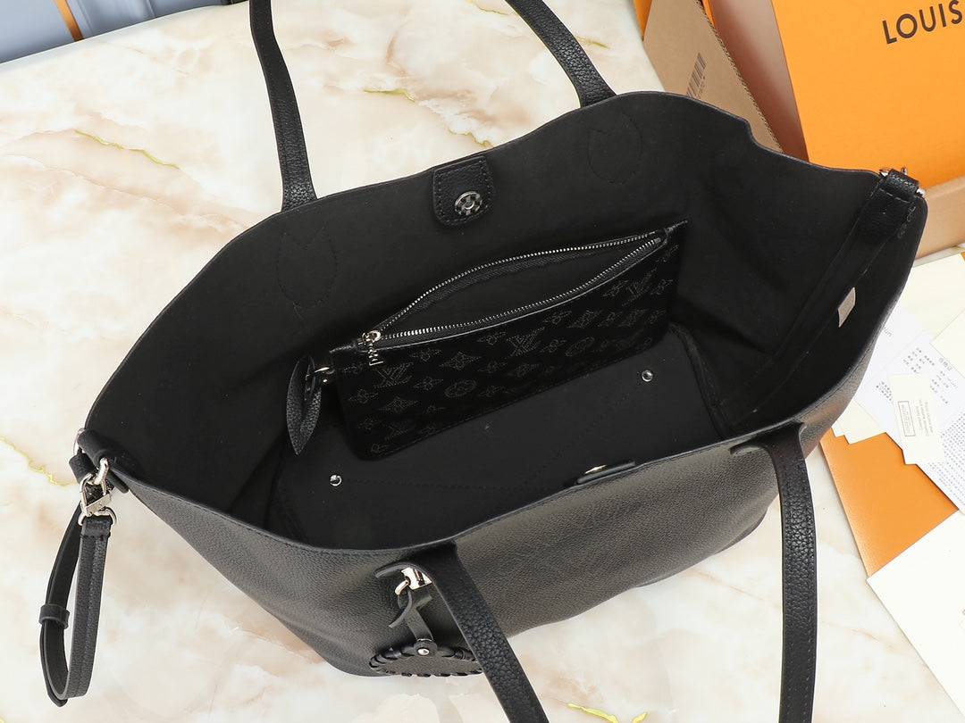 Chic & Stylish Bags