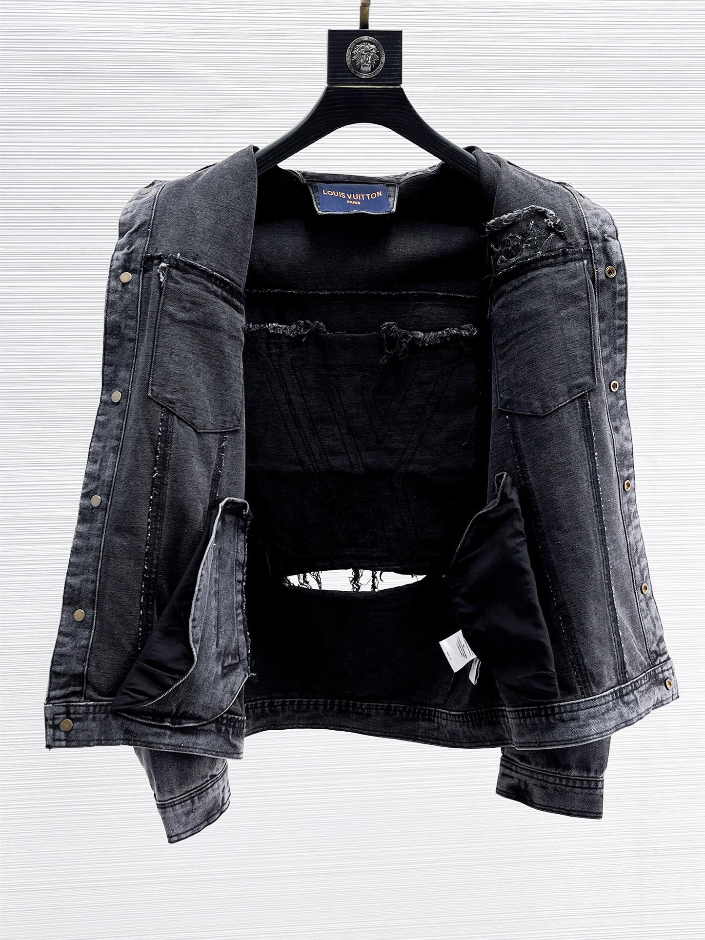 MINIMALIST STREET STYLE