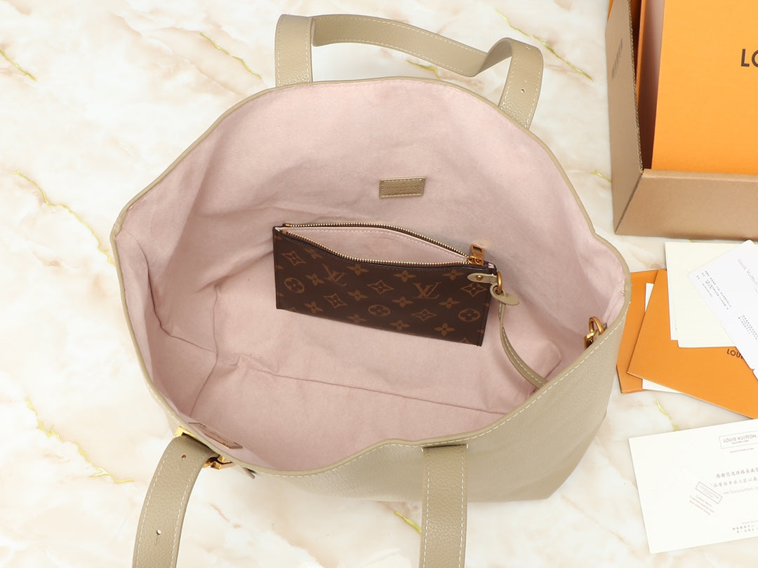 Chic & Stylish Bags