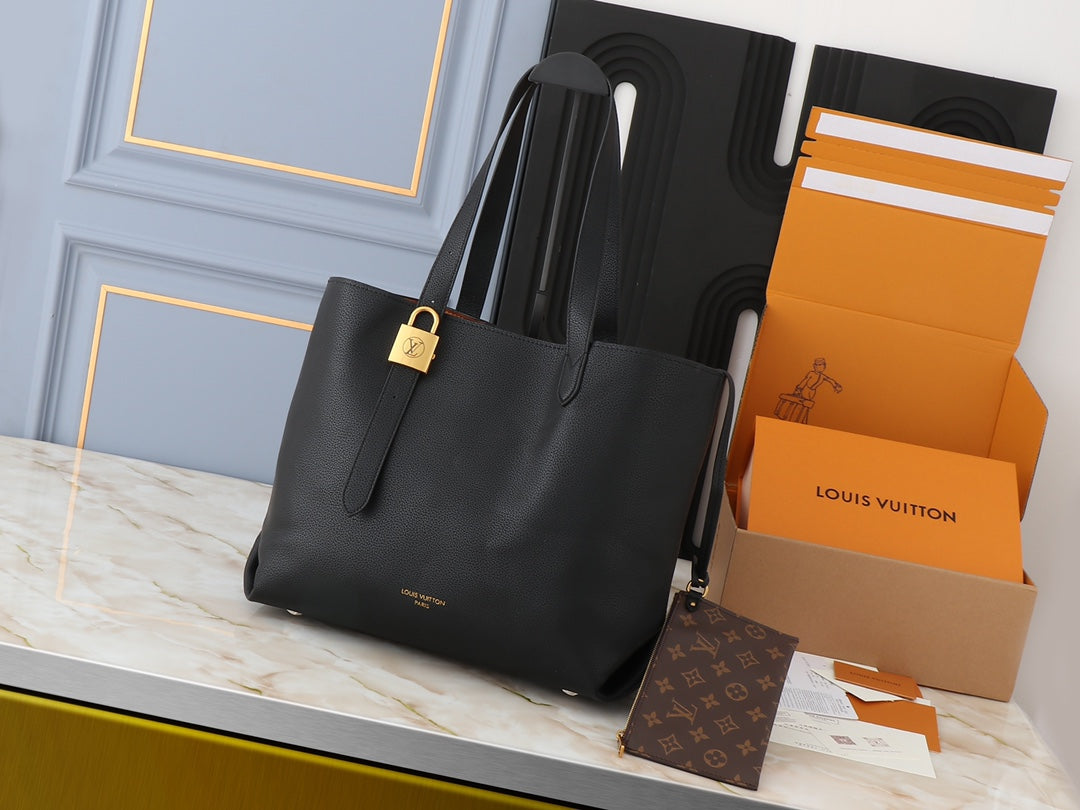 Chic & Stylish Bags