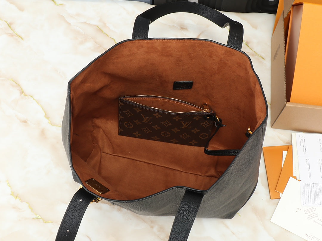 Chic & Stylish Bags