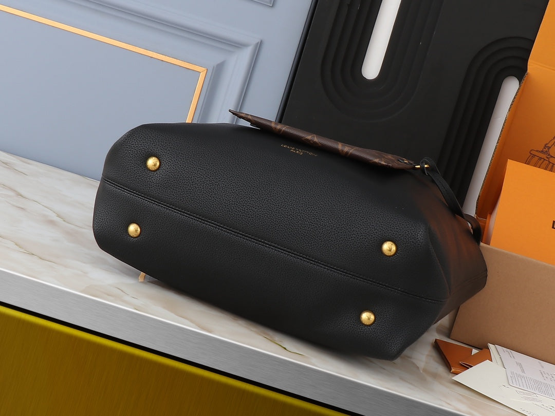 Chic & Stylish Bags