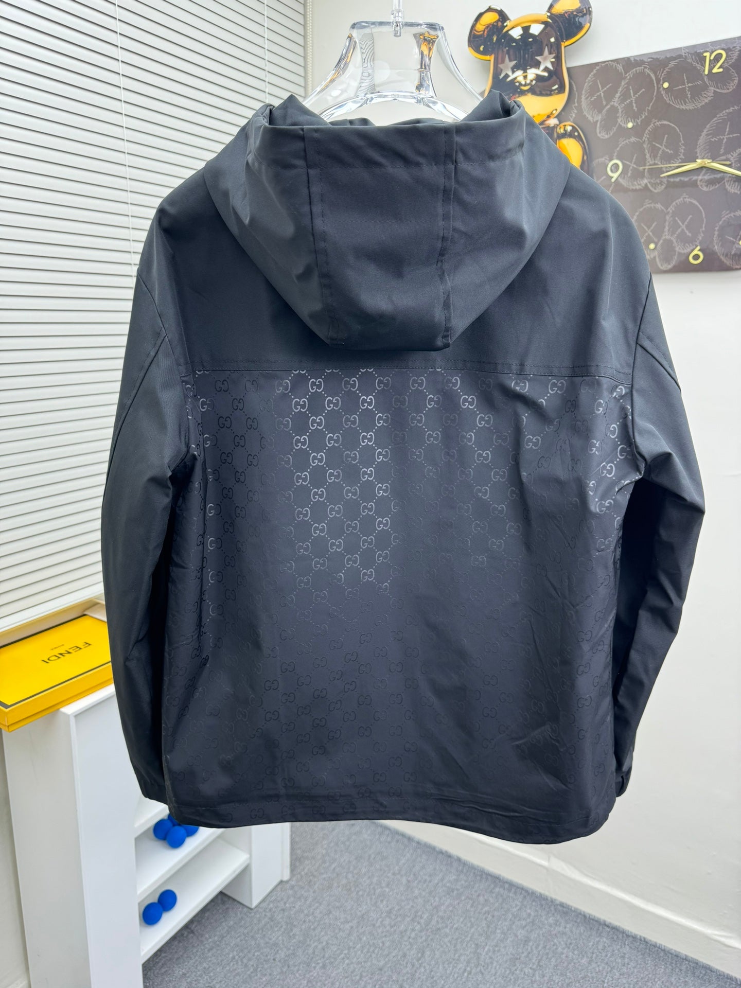 MINIMALIST STREET STYLE