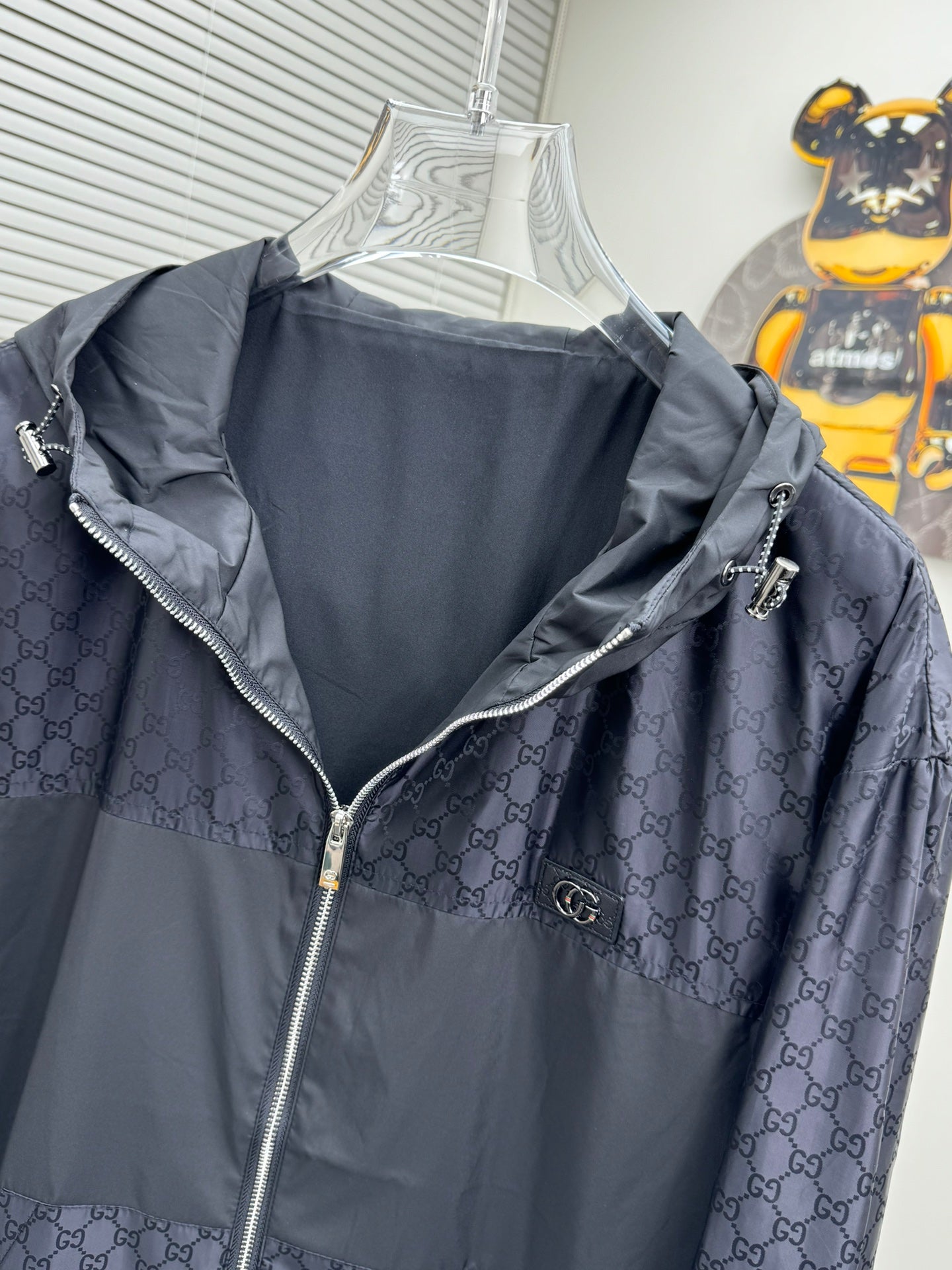 MINIMALIST STREET STYLE