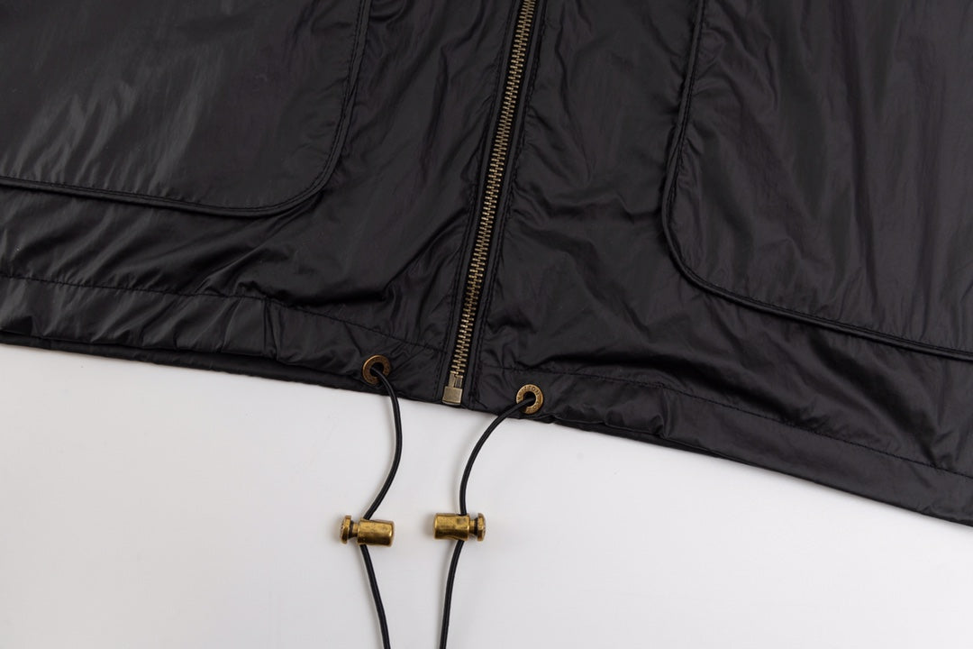 MINIMALIST STREET STYLE