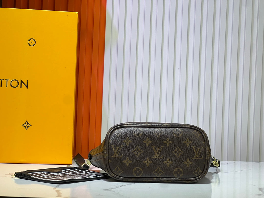 Chic & Stylish Bags