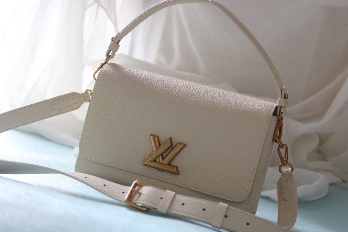 Chic & Stylish Bags