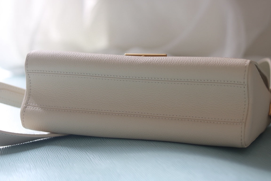 Chic & Stylish Bags