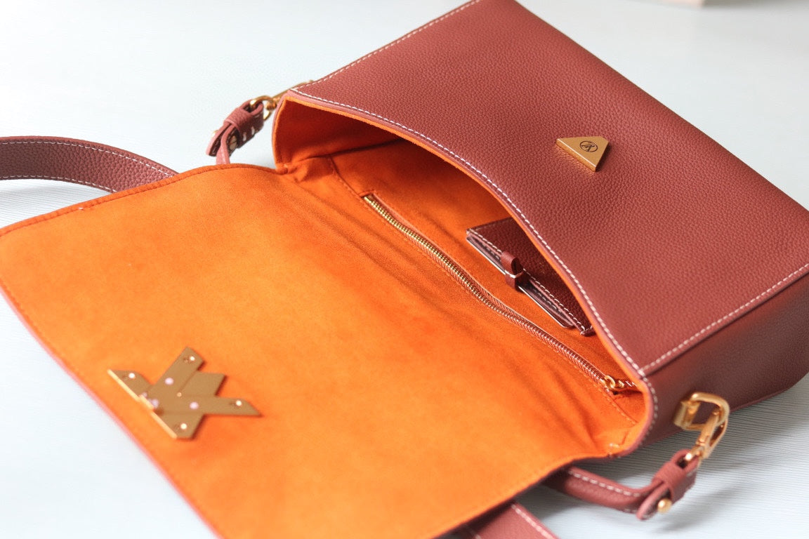 Chic & Stylish Bags