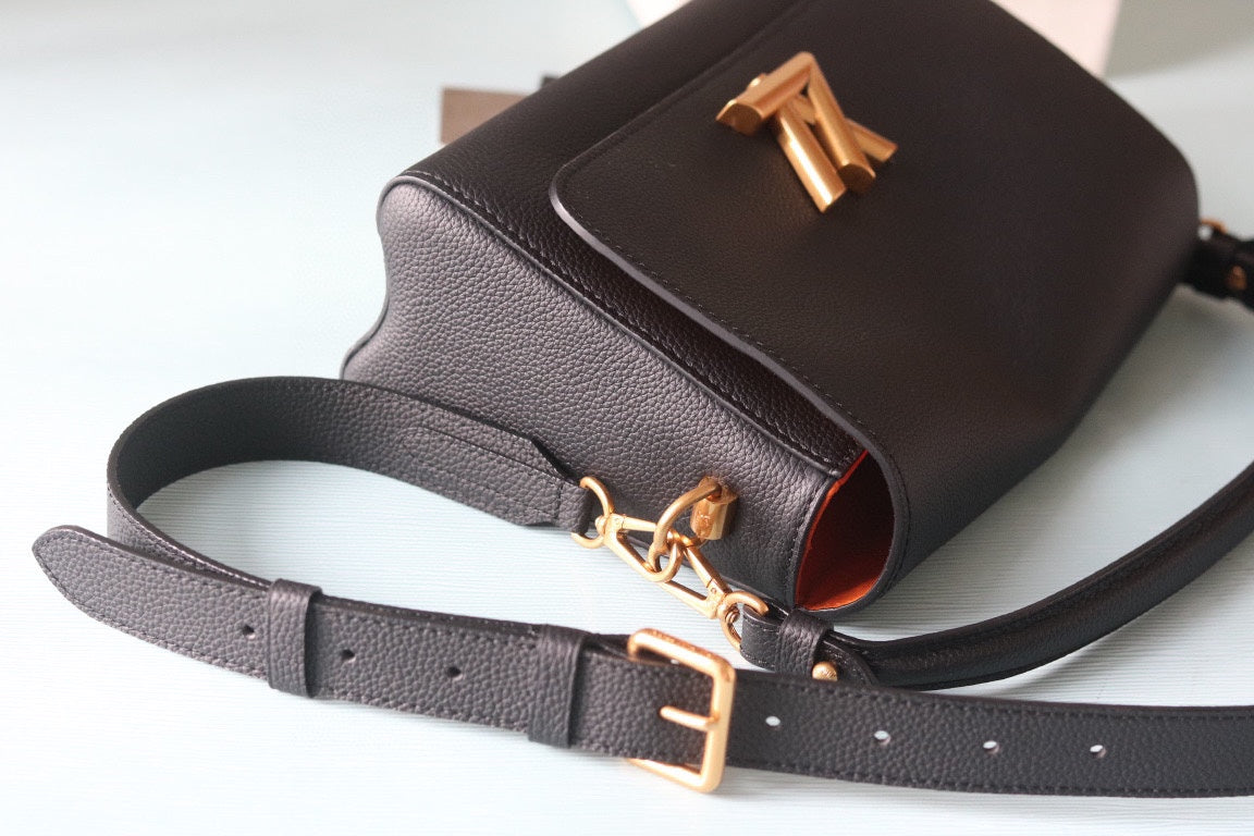 Chic & Stylish Bags
