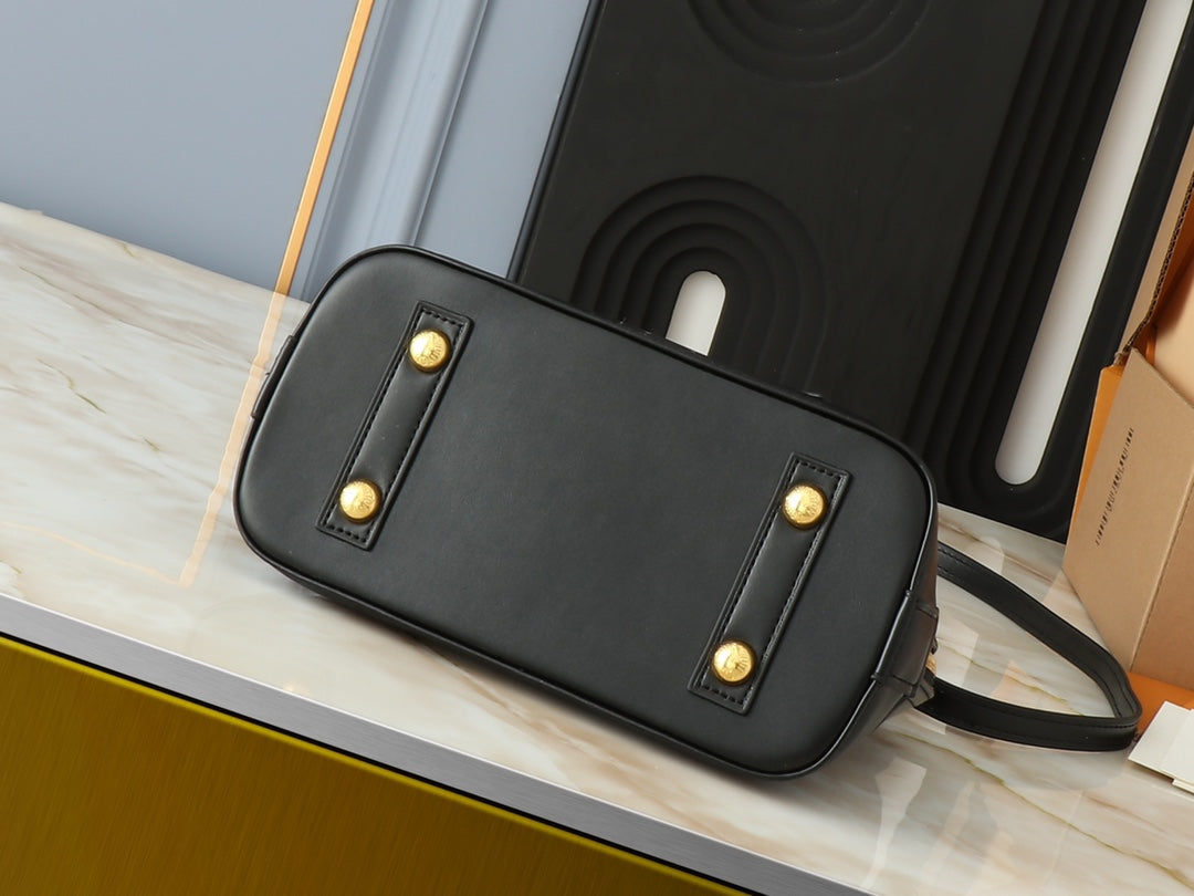Chic & Stylish Bags