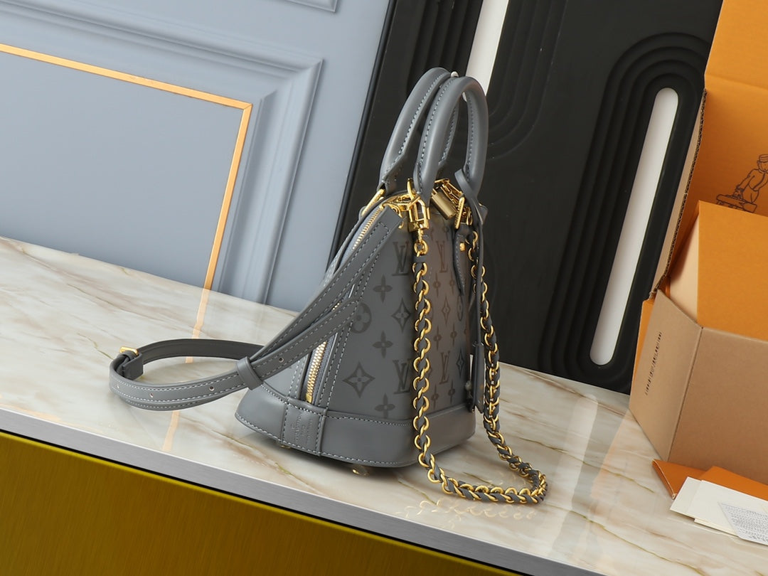 Chic & Stylish Bags