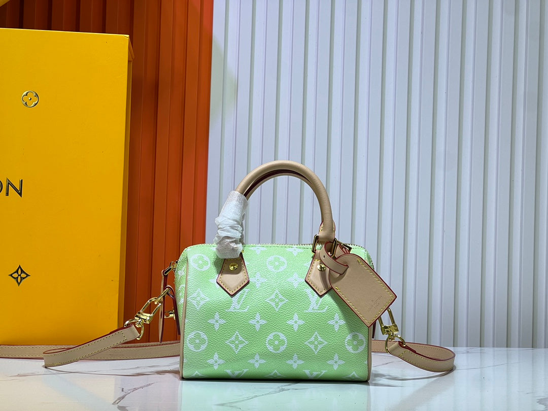 Chic & Stylish Bags