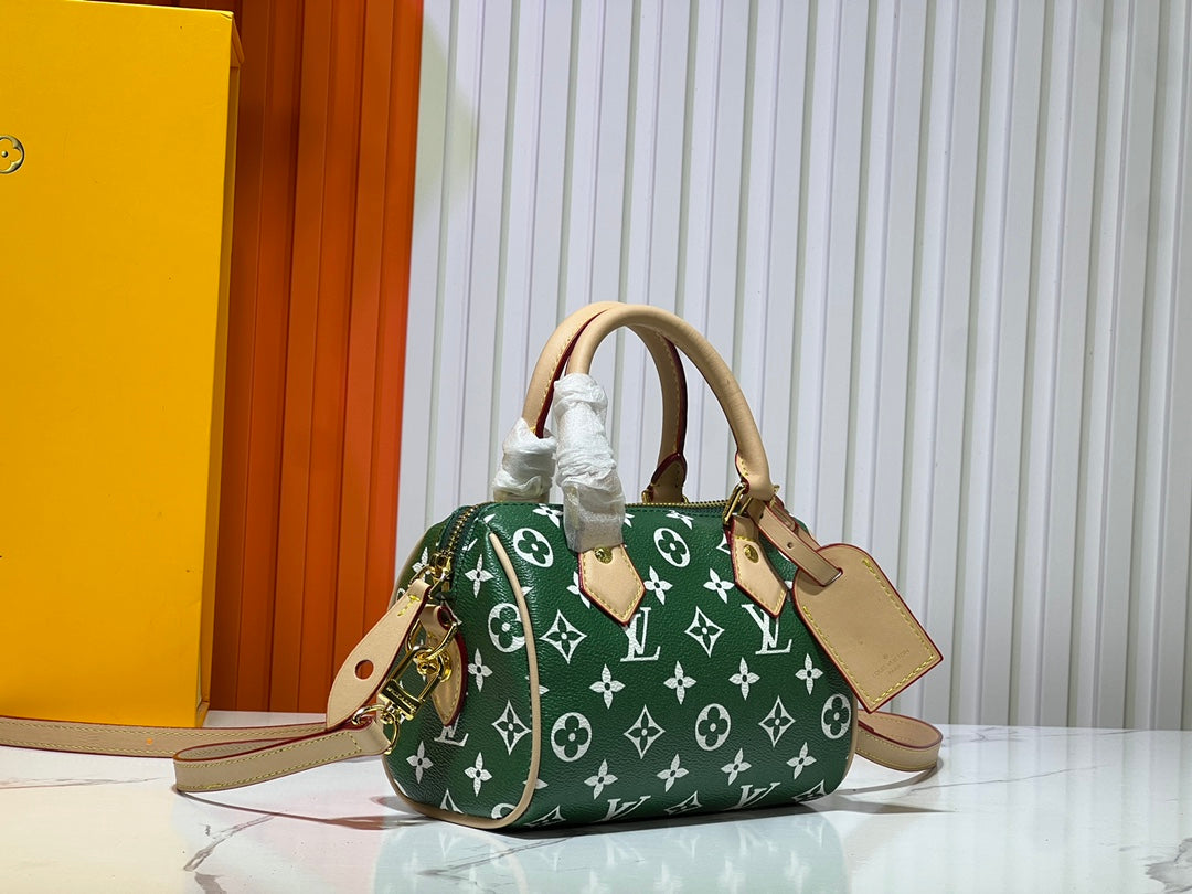 Chic & Stylish Bags