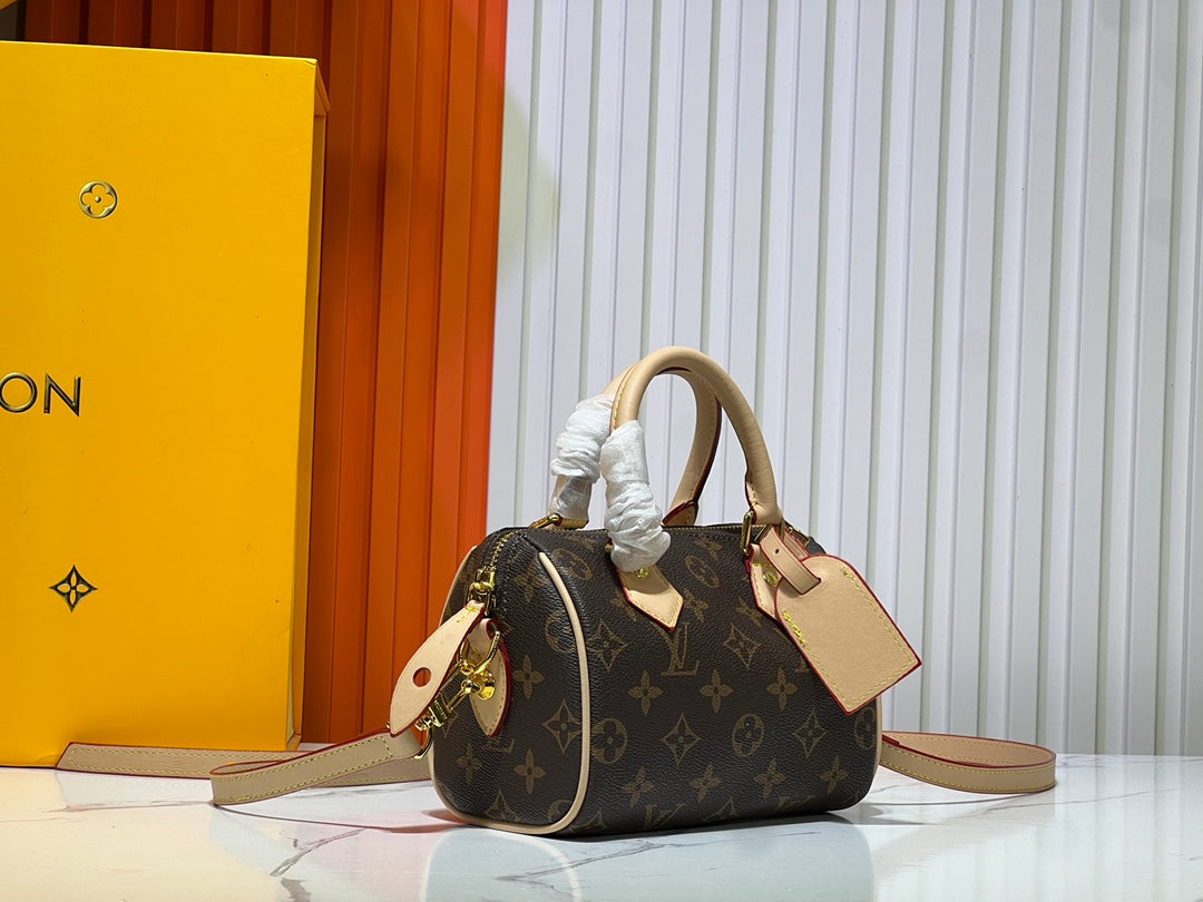 Chic & Stylish Bags