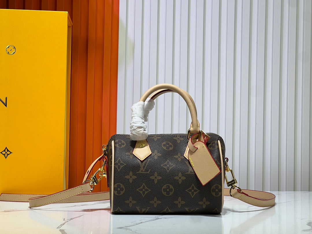 Chic & Stylish Bags