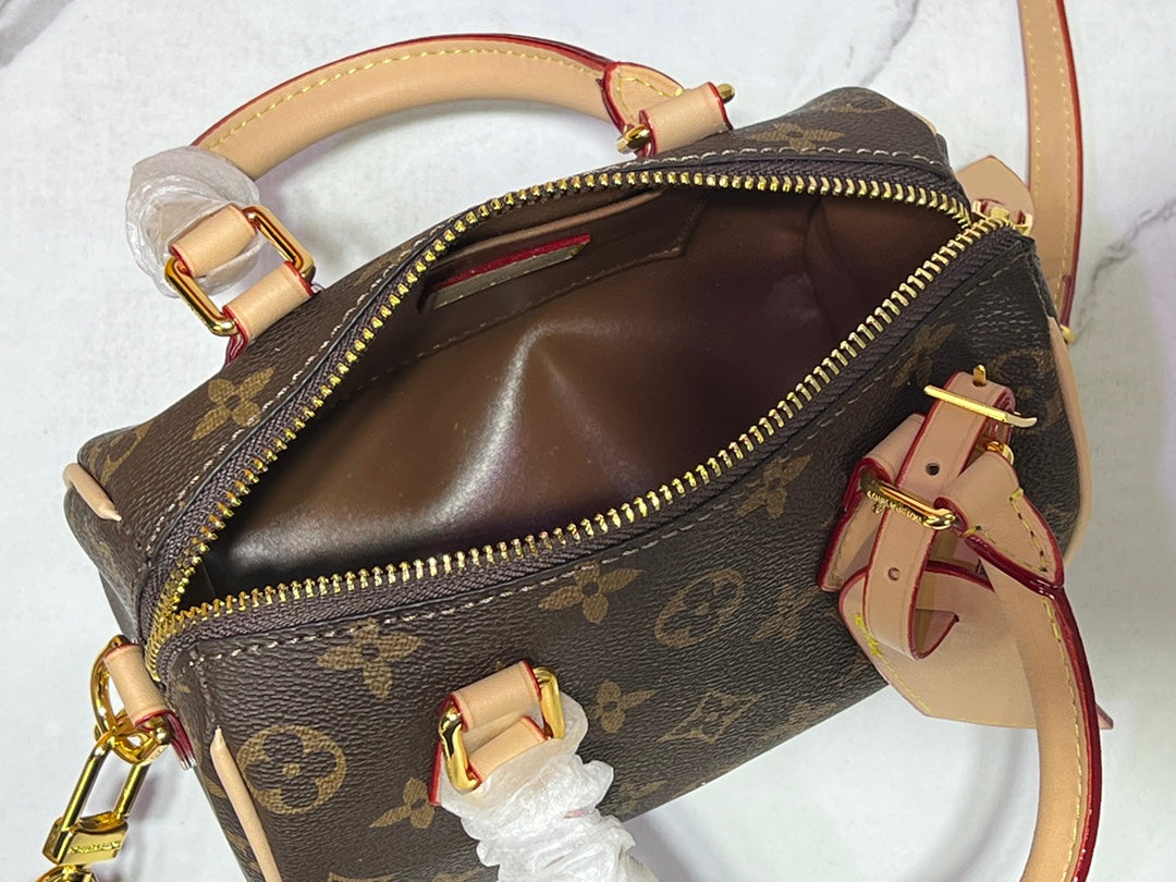 Chic & Stylish Bags