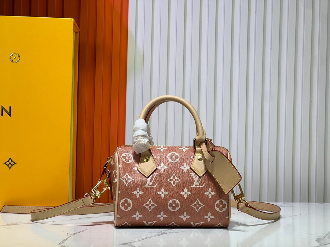 Chic & Stylish Bags