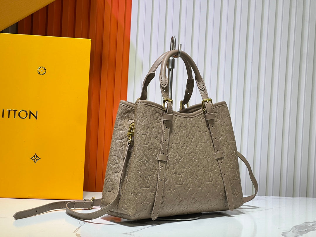 Chic & Stylish Bags