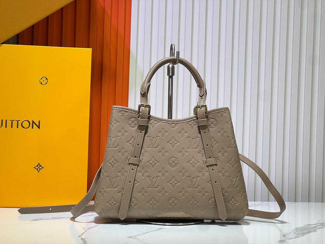 Chic & Stylish Bags
