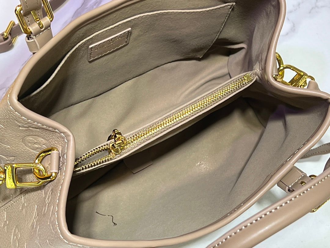 Chic & Stylish Bags