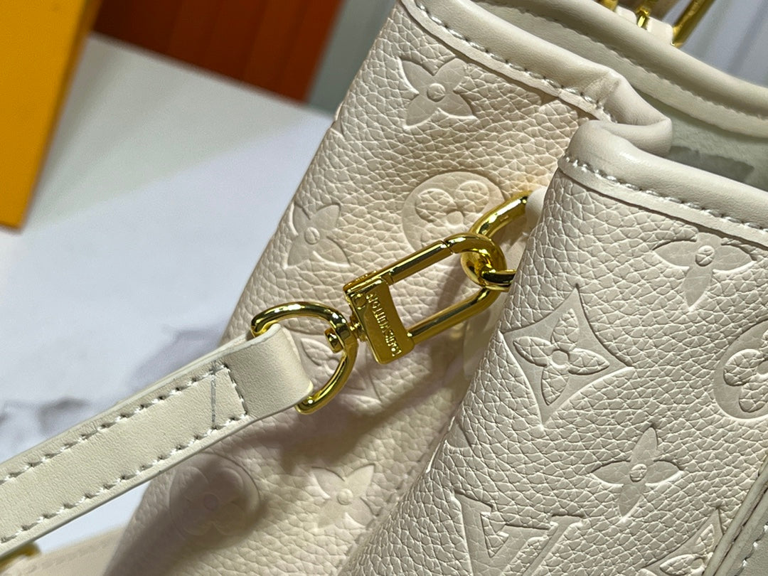 Chic & Stylish Bags